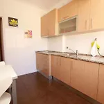 בית הארחה Residencial Mar Dos Acores 2*