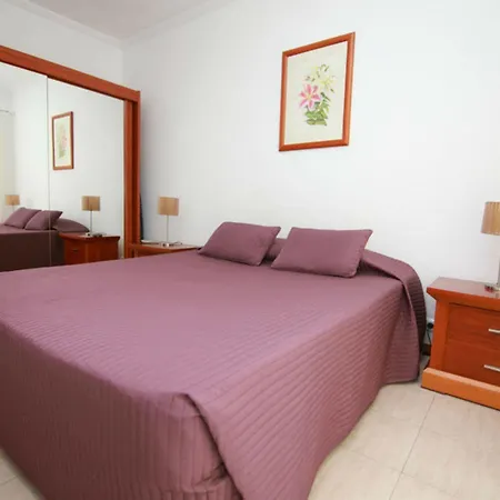 Residencial Mar Dos Acores 2*