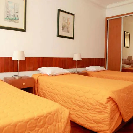 Pensión Residencial Mar Dos Acores 2*