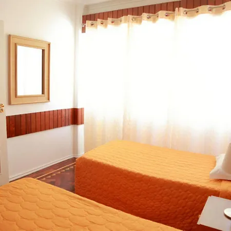 Residencial Mar Dos Acores Pensión