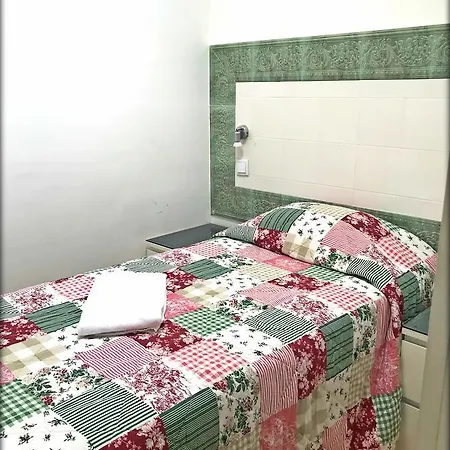 Residencial Mar Dos Acores 2* Lisbona