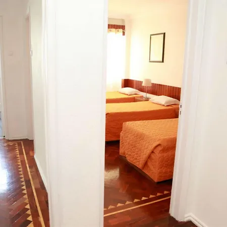 Residencial Mar Dos Acores Affittacamere Lisbona